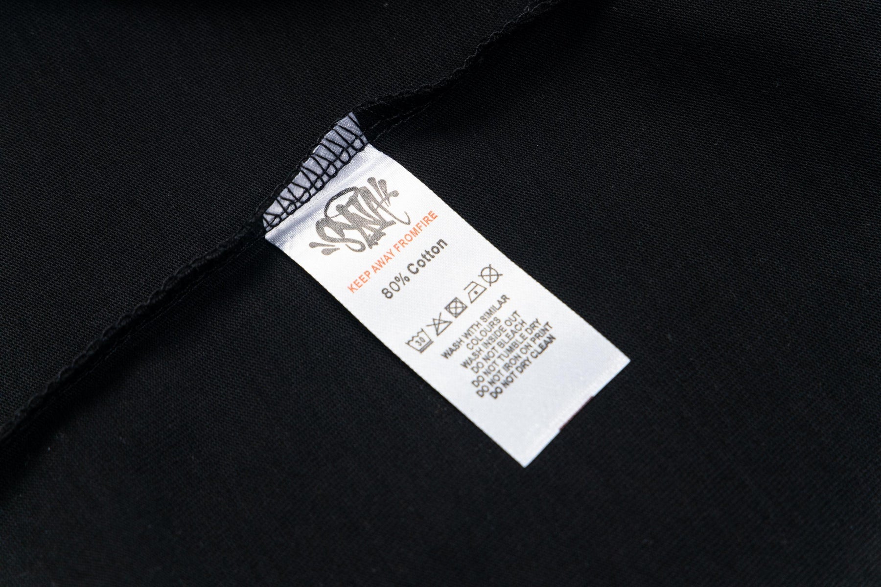 Camiseta Syna World - Preta/Grafite