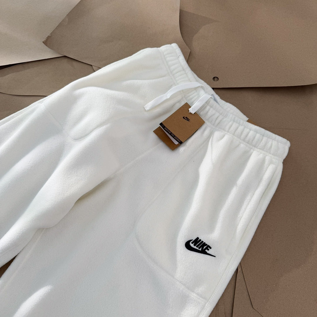 Calça Nike Sportswear Club Fleece - Branca