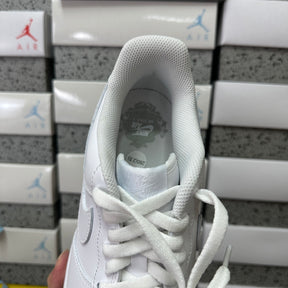 Air Force 1 Low White