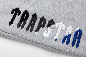 Conjunto TrapStar Chenille Decoded 2.0 - Cinza/Preto/Azul