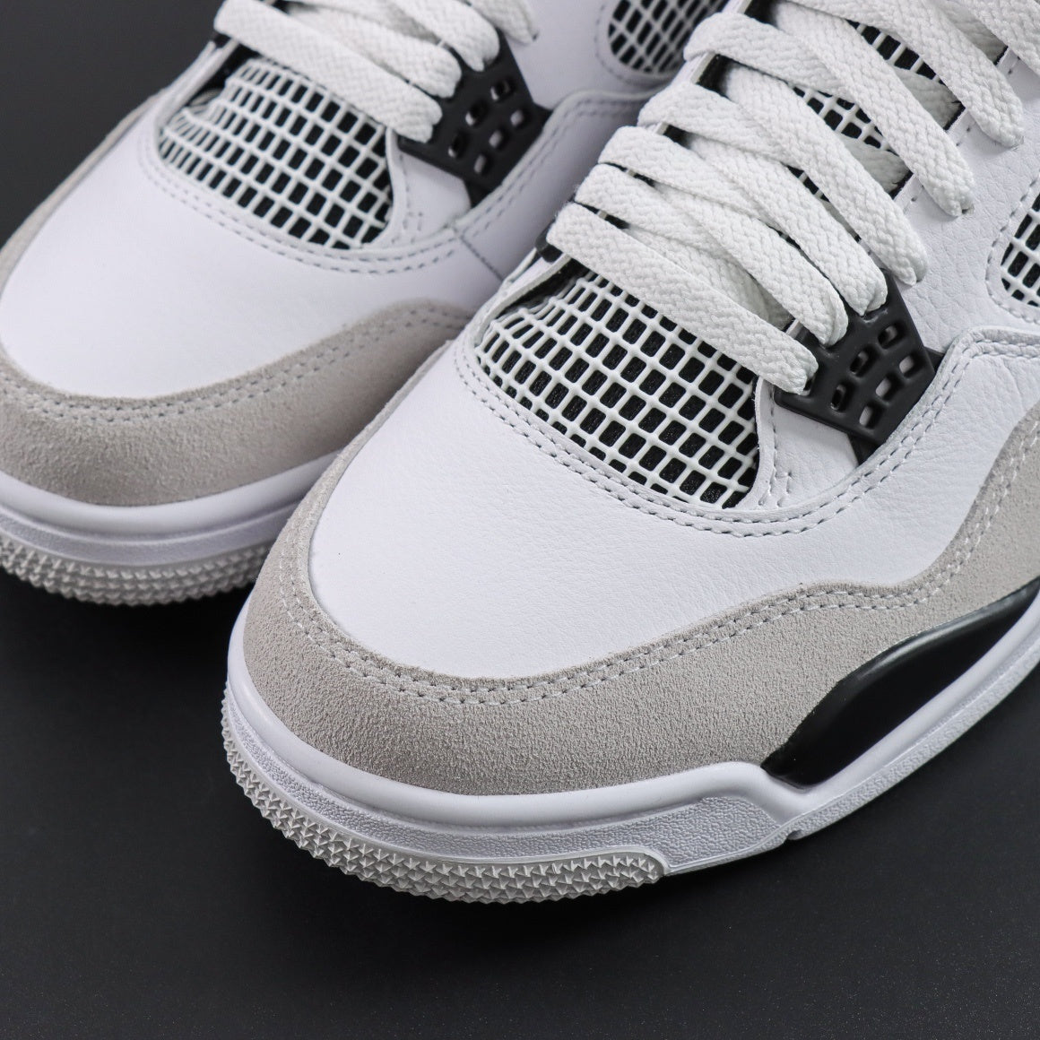 Air Jordan 4 Retro Military Black