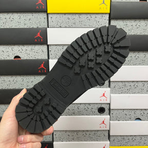 Bota LV x Timberland Preta