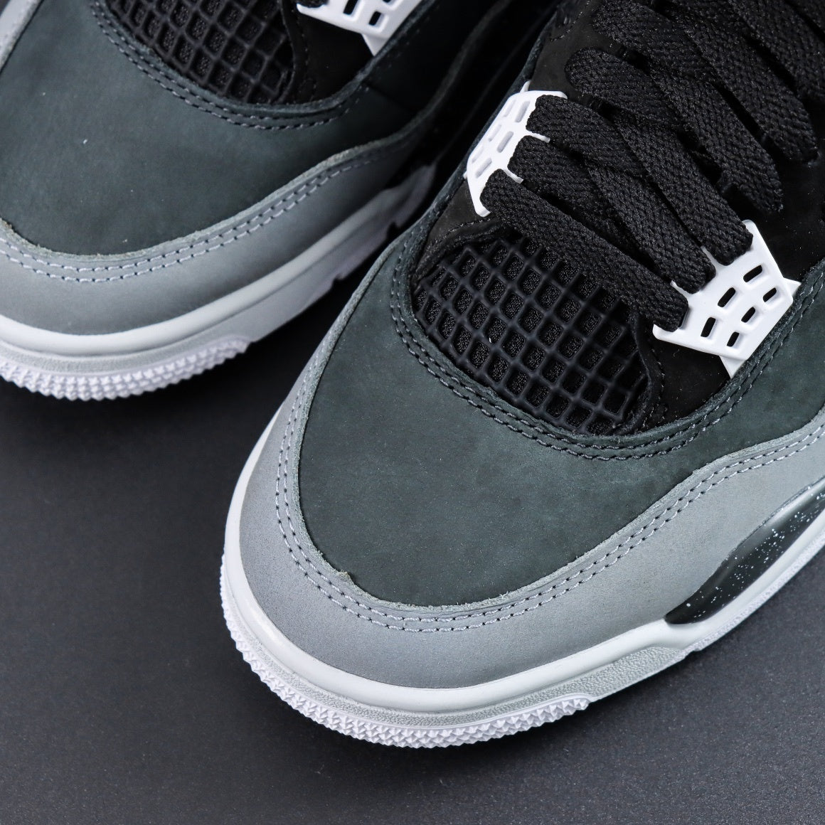 Air Jordan 4 Retro Fear Pack