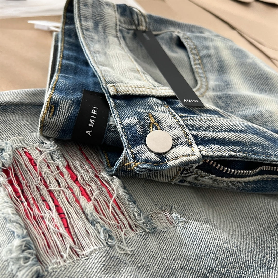 AMIRI Jeans Destroyed – Logo Rosa