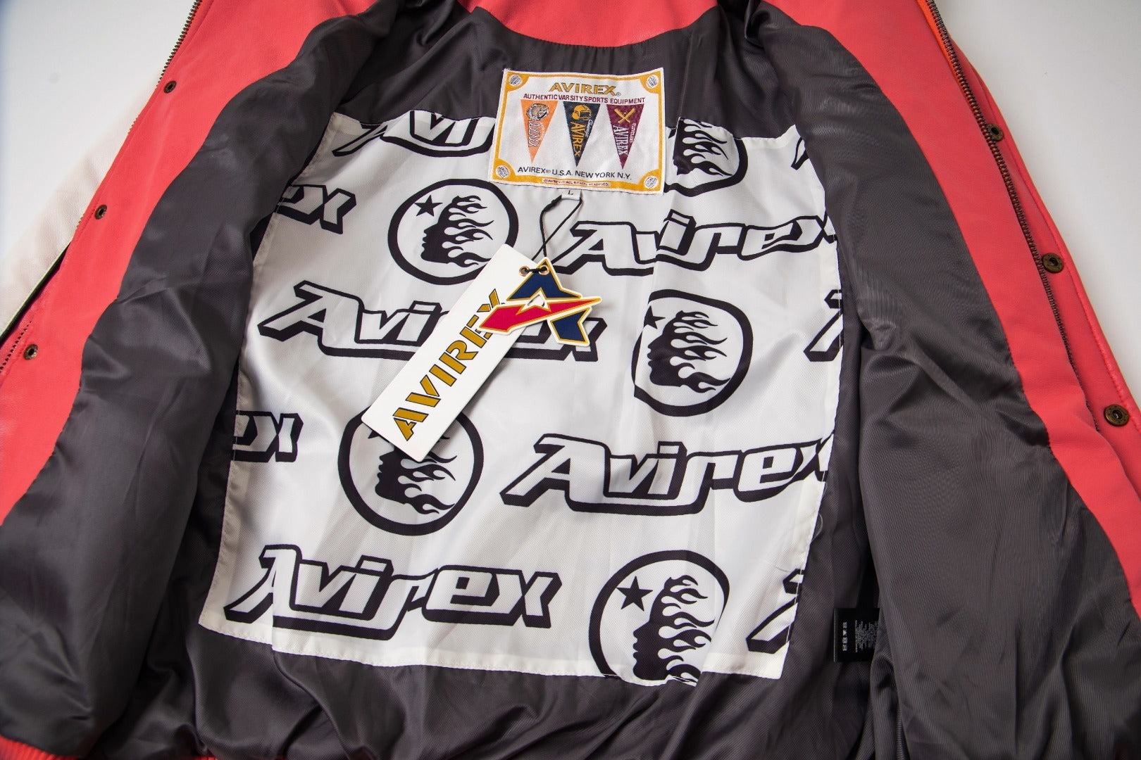 Jaqueta Colaborativa Hellstar x Avirex All Star