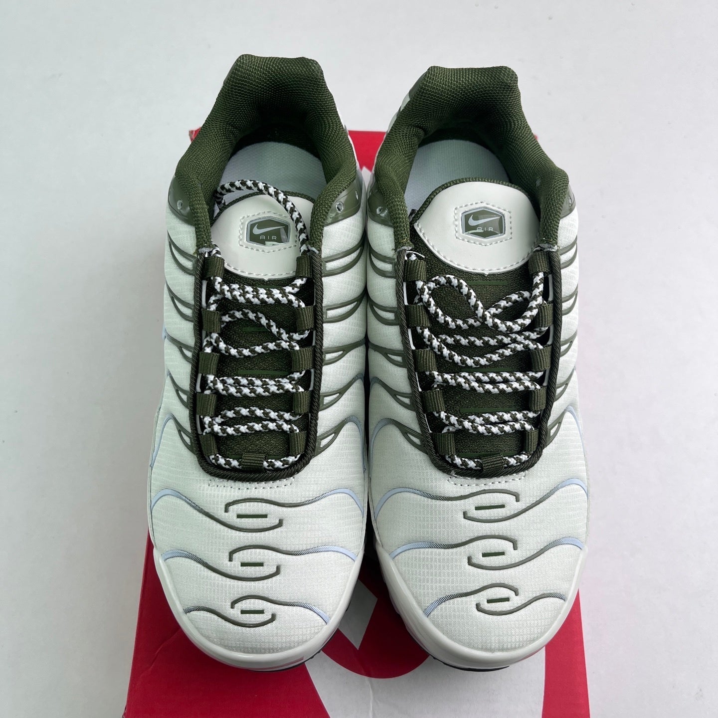 Air Max TN Plus Bone Olive