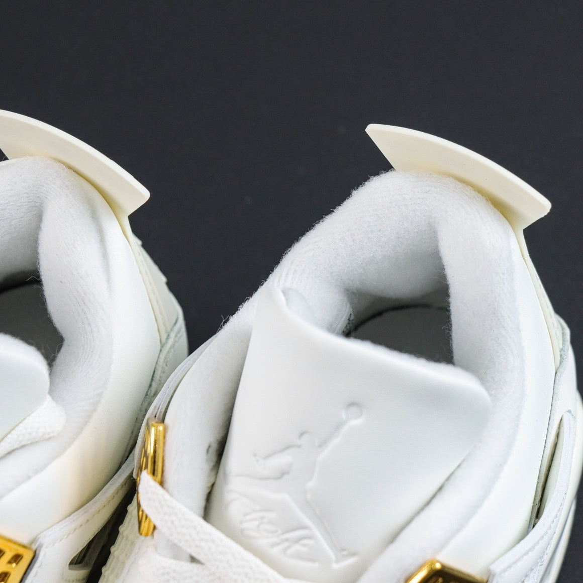 Air Jordan 4 Metallic Gold