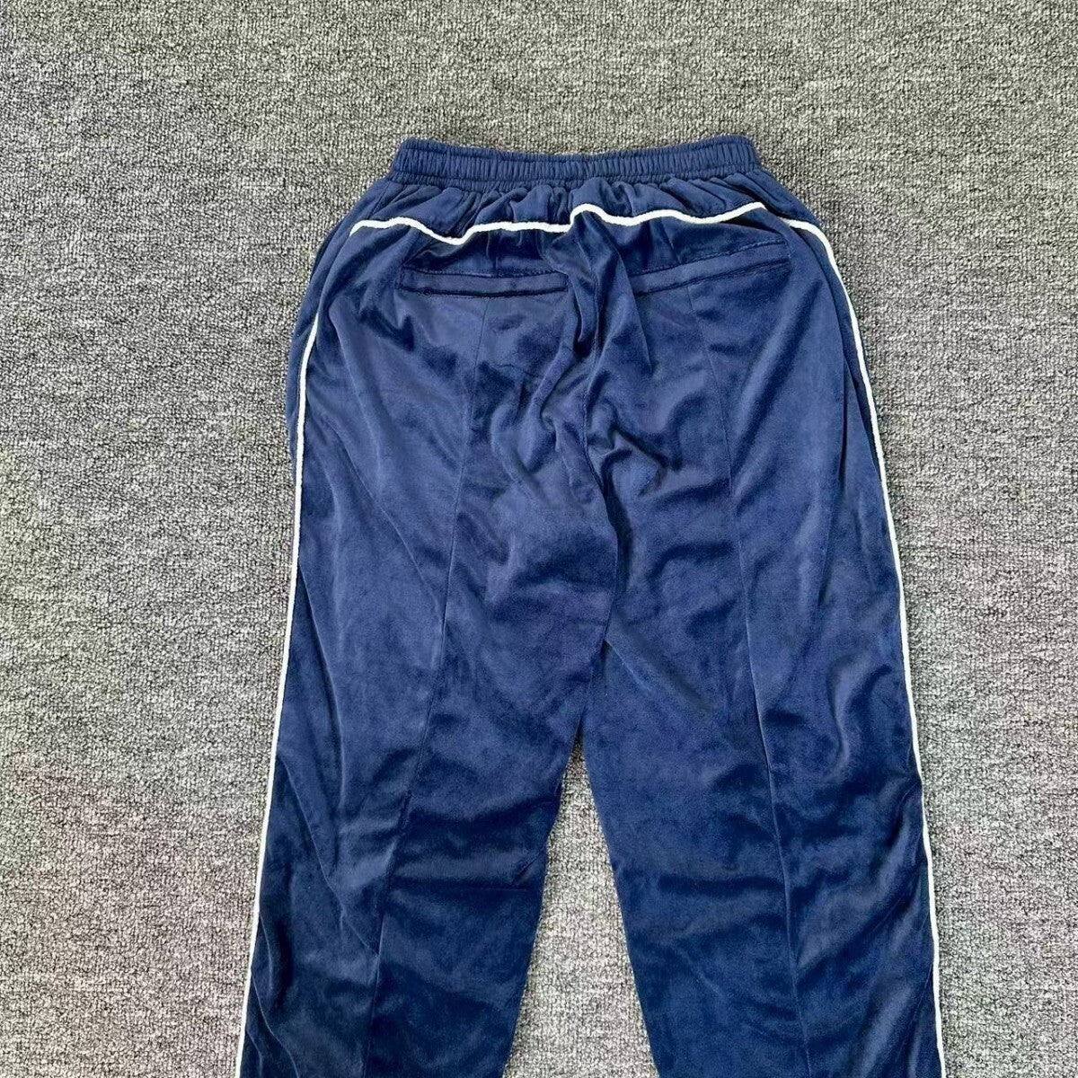 Calça Corteiz VVS Uptown Velour Track Navy